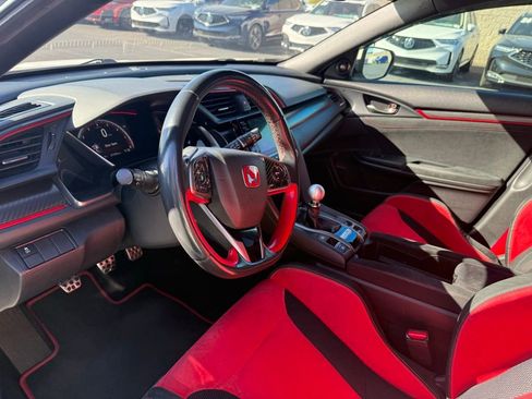 Used 2019 Honda Civic Type R image 8