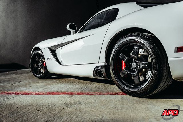 Used 2009 Dodge Viper ACR RWD image 32