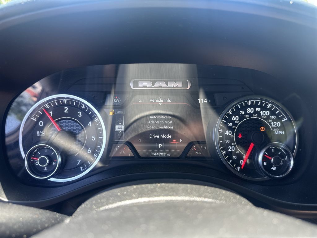 Used 2025 RAM 1500 Big Horn AWD/4WD image 19