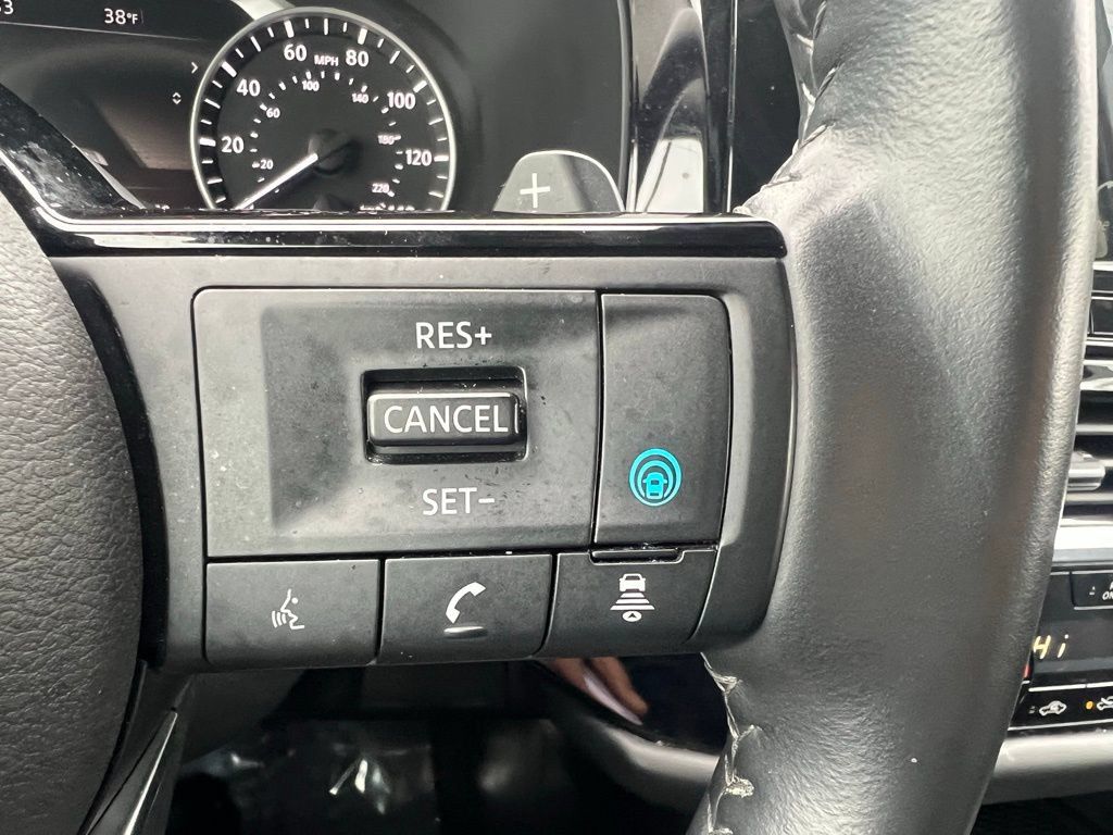 Used 2023 Nissan Pathfinder SL w/ Cargo Package AWD/4WD image 43