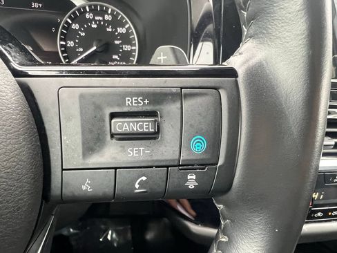 Used 2023 Nissan Pathfinder SL w/ Cargo Package AWD/4WD image 43