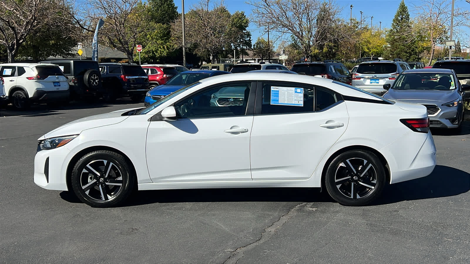 Used 2024 Nissan Sentra SV FWD image 8