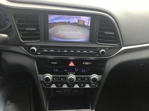Used 2020 Hyundai Elantra SEL w/ Cargo Package (C1) FWD image 17