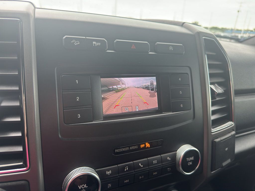Used 2018 Ford Expedition XLT AWD/4WD image 12