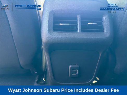 Used 2024 Chevrolet Equinox LT AWD/4WD image 32