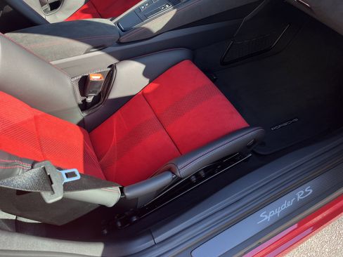 Certified 2025 Porsche 718 Boxster Spyder RS image 26