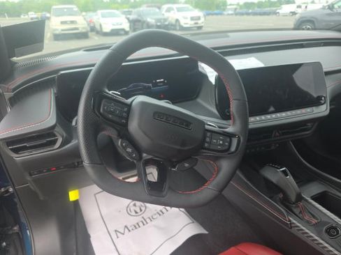 Used 2024 Dodge Charger Daytona Scat Pack w/ Plus Group AWD/4WD image 3