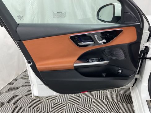 Used 2025 Mercedes-Benz C 300 4MATIC Sedan image 24