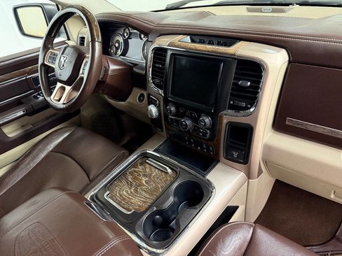 Used 2017 RAM 1500 Laramie Longhorn image 31