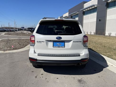 Used 2018 Subaru Forester 2.5i Premium w/ All-Weather Package image 12