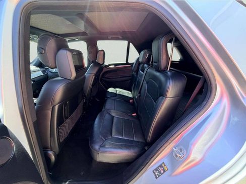 Used 2016 Mercedes-Benz GLE 400 4MATIC image 23