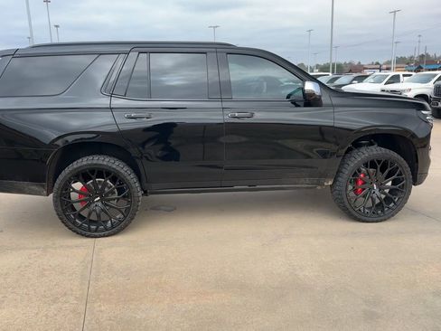 Used 2025 Chevrolet Tahoe Premier image 2