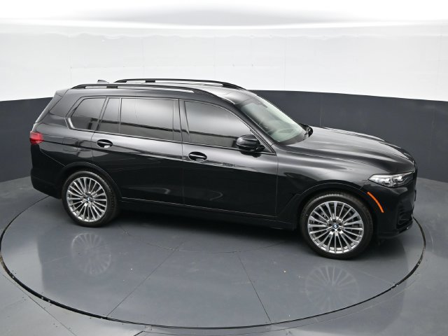 Used 2021 BMW X7 xDrive40i w/ Executive Package AWD/4WD image 39