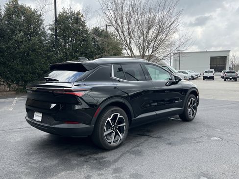 New 2026 Chevrolet Equinox EV LT AWD/4WD image 9