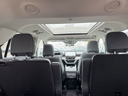 New 2026 Ford Explorer Active w/ Active Comfort Package image 22