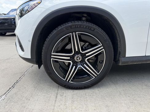 Certified 2026 Mercedes-Benz GLC 300 image 4