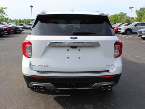Used 2023 Ford Explorer Platinum w/ Technology Package AWD/4WD image 4