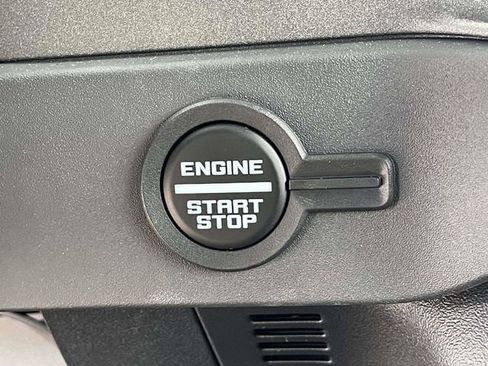 New 2025 Ford Bronco 4-Door AWD/4WD image 11