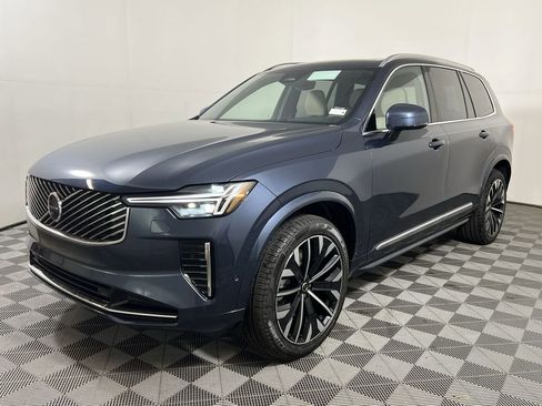 New 2026 Volvo XC90 B6 Plus w/ Protection Package Premier image 4