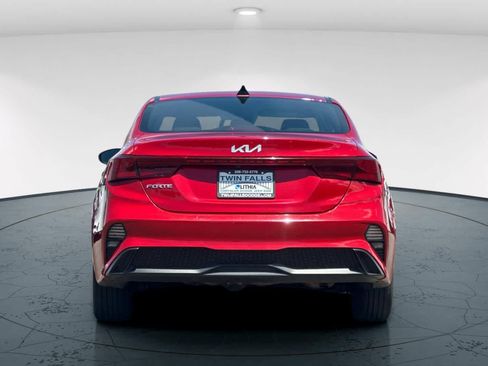 Used 2024 Kia Forte LXS FWD image 7