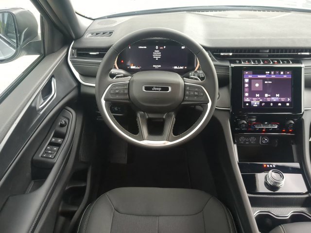 New 2026 Jeep Grand Cherokee Laredo RWD image 18