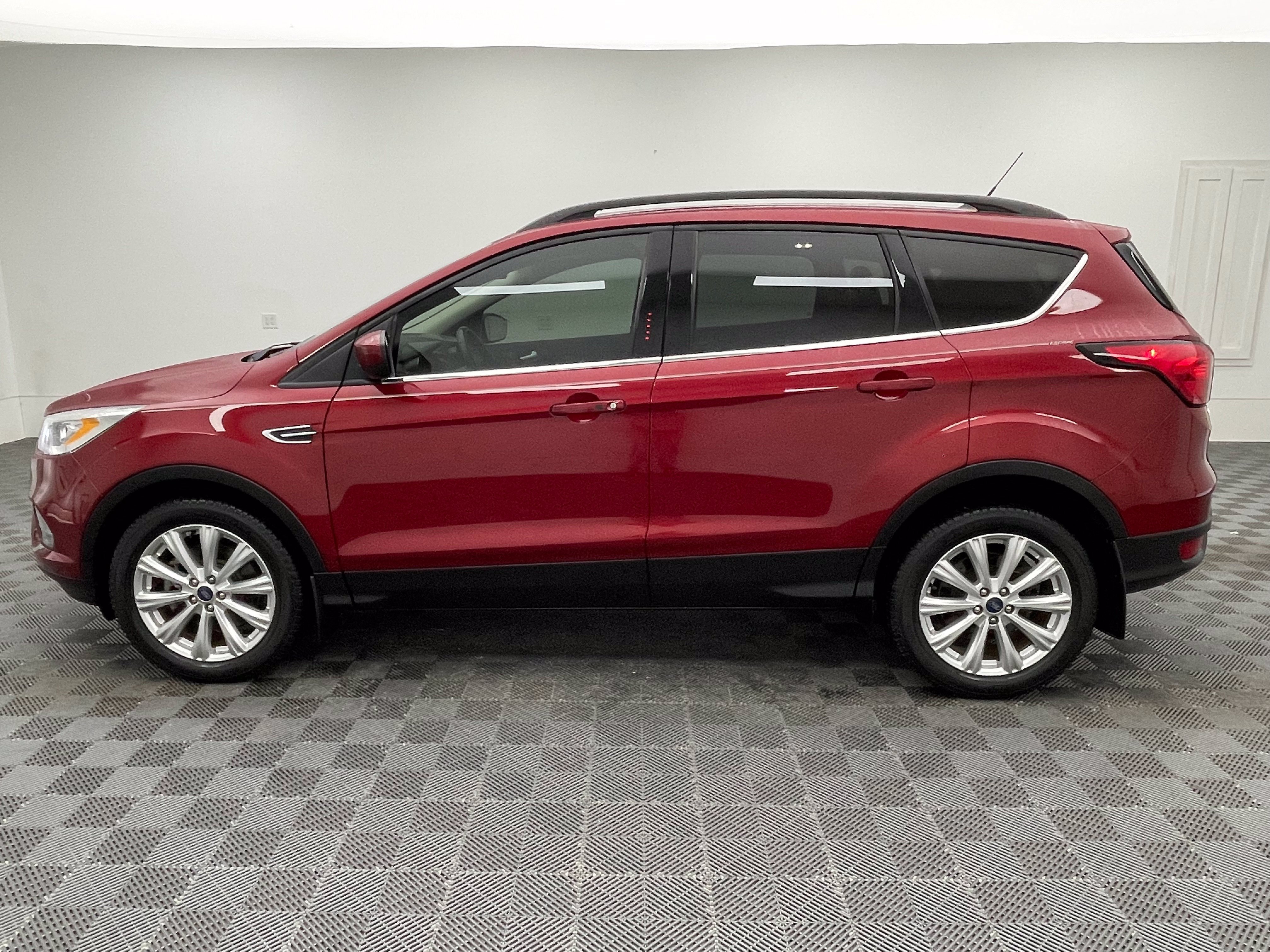 Used 2019 Ford Escape SEL AWD/4WD image 13