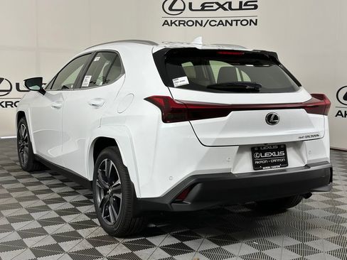 New 2026 Lexus UX 300h AWD image 9