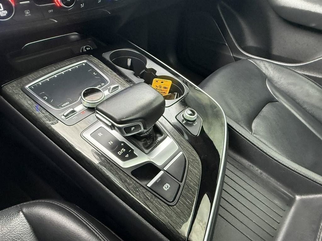 Used 2019 Audi Q7 3.0T Premium Plus w/ Premium Plus Package AWD/4WD image 38