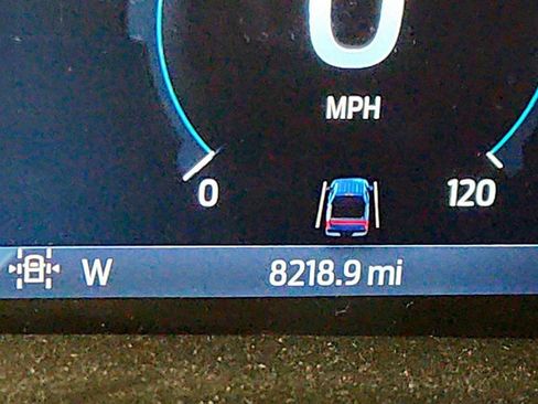 Used 2023 Ford F150 Lightning XLT image 15