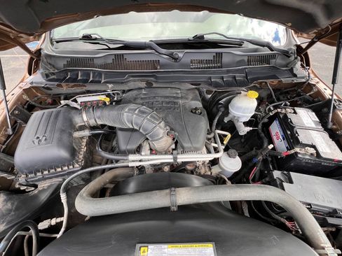 Used 2011 RAM 1500 ST w/ ST Popular Equipment Group AWD/4WD image 30