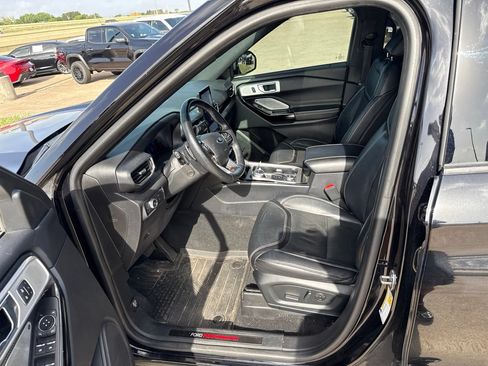 Used 2021 Ford Explorer ST w/ Equipment Group 401A AWD/4WD image 18