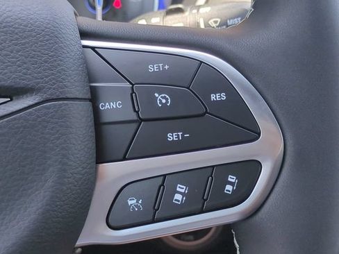 New 2027 Chrysler Pacifica LX FWD image 25
