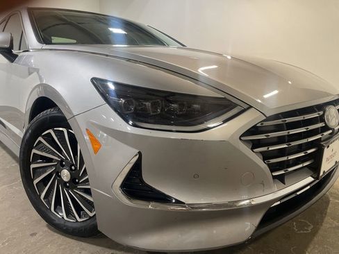Used 2021 Hyundai Sonata Limited image 2