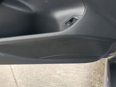 Used 2021 Volkswagen Passat 2.0T SE image 15