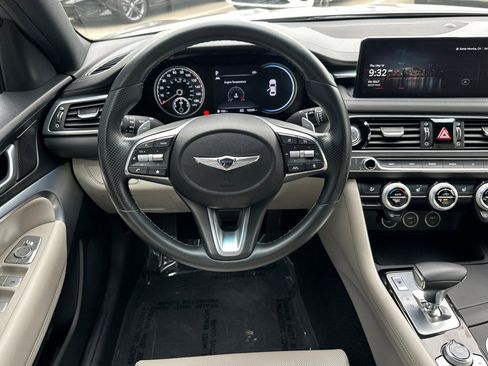 Used 2023 Genesis G70 2.0T RWD image 17