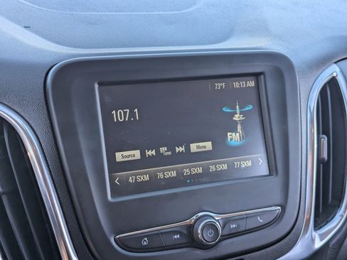 Used 2018 Chevrolet Equinox LT image 27