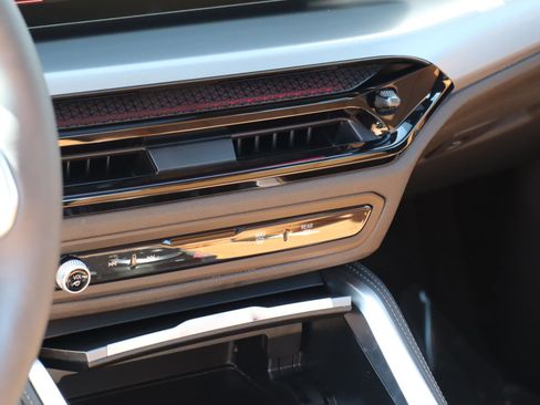 Used 2025 BMW M240i Coupe image 15