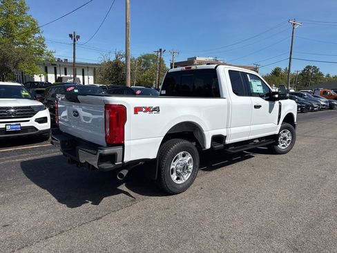 New 2026 Ford F350 XLT w/ FX4 Off-Road Package AWD/4WD image 36