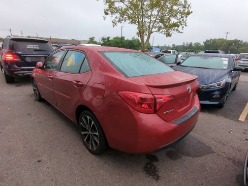 Used 2017 Toyota Corolla SE w/ Carpet Mat Package (TMS) FWD image 4