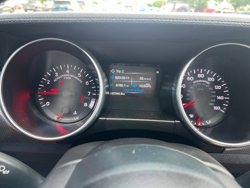 Used 2020 Ford Mustang GT RWD image 32