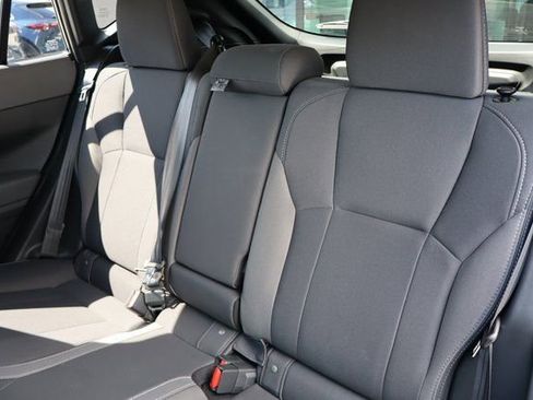 Used 2025 Subaru Crosstrek 2.0i Premium image 15