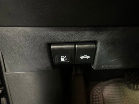 Used 2020 Nissan Kicks SV FWD image 14