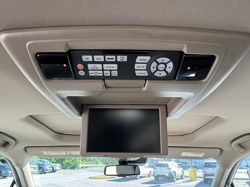 Used 2017 Honda Pilot Elite image 18