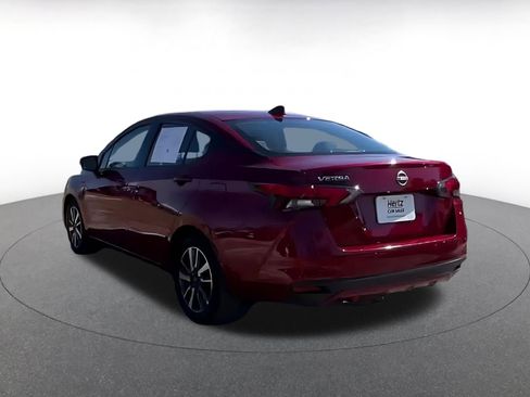 Used 2025 Nissan Versa SV image 9