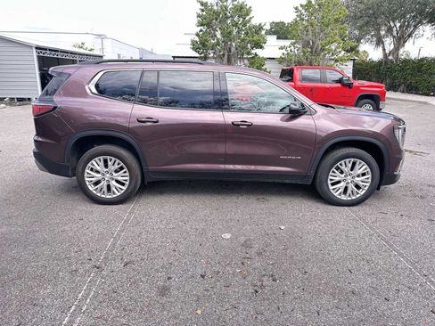 Certified 2024 GMC Acadia Elevation AWD/4WD image 7