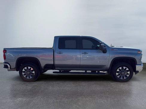 Used 2024 Chevrolet Silverado 3500 LT w/ Safety Package AWD/4WD image 6