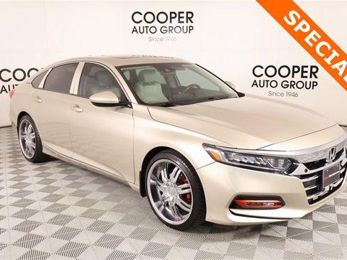 Used 2018 Honda Accord EX image 1
