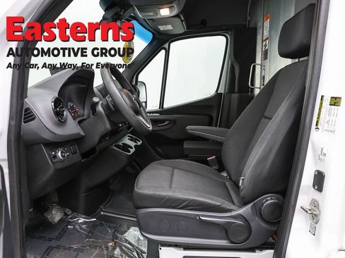 Used 2020 Mercedes-Benz Sprinter 2500 w/ Driver Convenience Package image 14