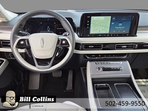 New 2025 Lincoln Aviator AWD w/ Equipment Group 101A image 26