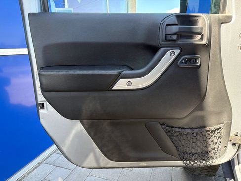 Used 2014 Jeep Wrangler Unlimited Sport AWD/4WD image 18